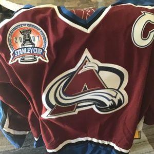 Colorado Avalanche XL with Tags KOHO Stanley Cup 2001 Joe Salic signed Jersey
